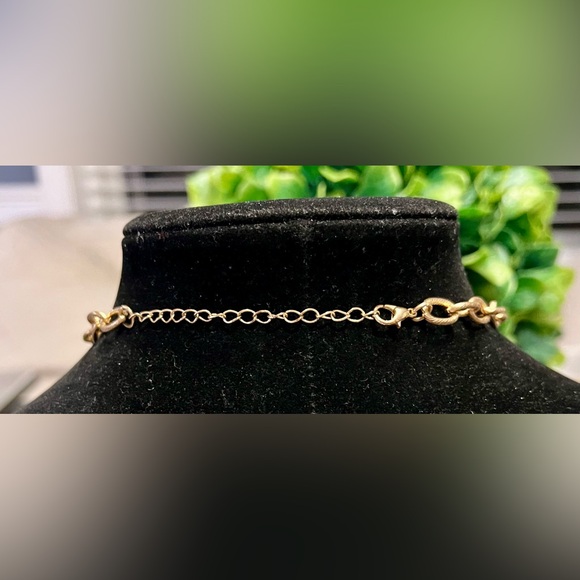 BEADED BLUE AND GOLD NECKLACE WITH CLIP ON EARRINGS SET-Gorgeous - Picture 9 of 9